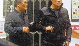 最新狗仔队爆料新闻事件,娱乐圈惊天大事件幕后真相曝光