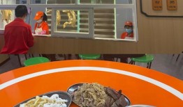 第一家快餐爆料视频,第一家快餐内部爆料，真实情况令人震惊！